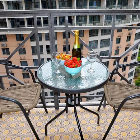 Apartment Elegia Park *